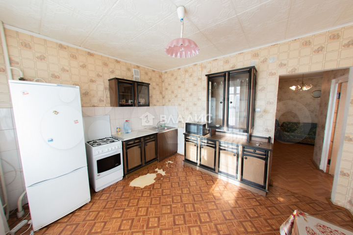 2-к. квартира, 77 м², 3/10 эт.