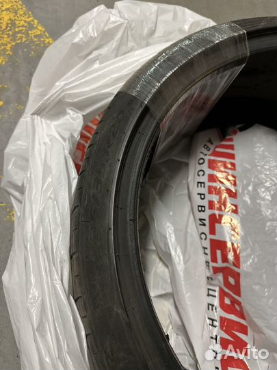 Pirelli P Zero 235/35 R20 92Y