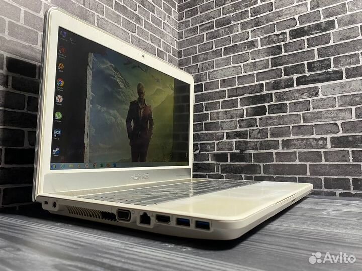 Игровой ноутбук Asus 8gb/2видеокарты/SSD+HDD