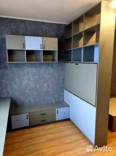 Рабочая зона у окна