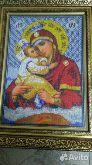 Картины и иконы, вышитые бисером