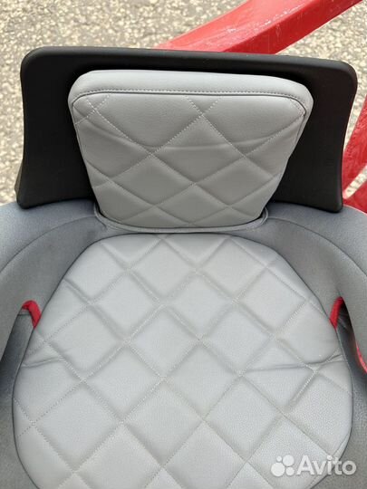 Автокресло бустер isofix