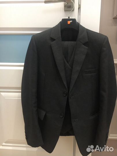 Костюм школьный