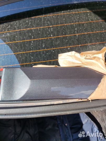 Продаю молдинги на двери Лада Гранта