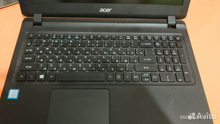 Ноутбук Acer i3/8 gb/HD520/ssd 240gb