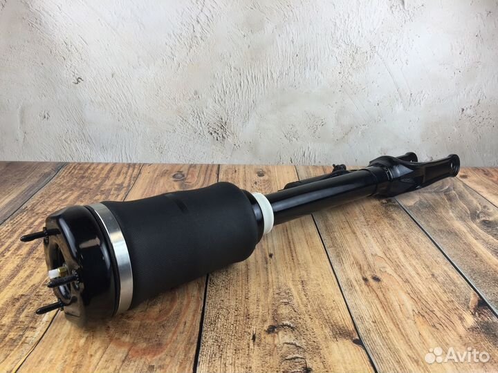 Пневмостойка передняя на Мерседес W164 / X164