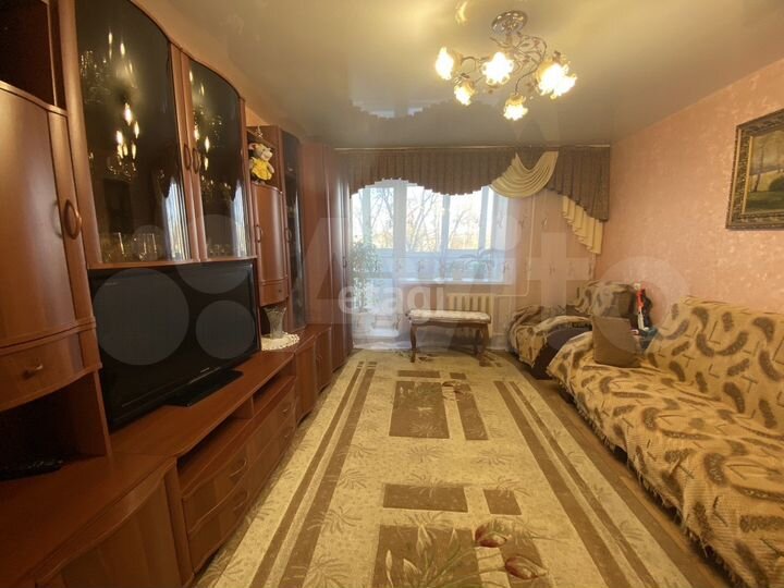 4-к. квартира, 71 м², 1/5 эт.