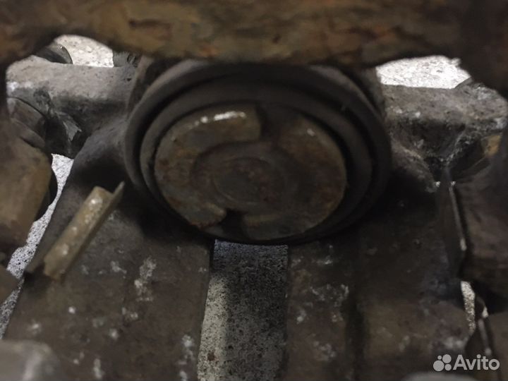 Суппорт задний Peugeot 307 (2918)