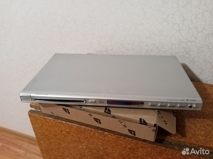 Продам dvd плеер