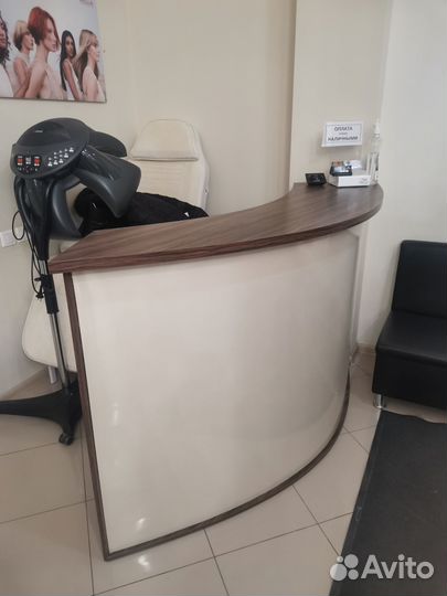 Стойка ресепшн бу