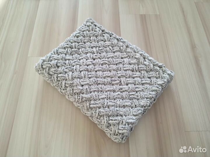 Плед детский вязаный ручная работа