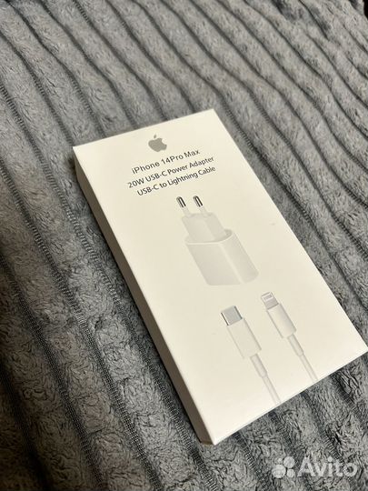 Зарядка на iPhone 20w
