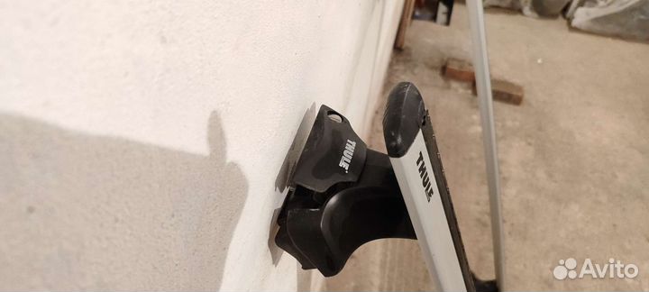 Багажник Thule на крышу Kia Rio / Hyundai Solaris