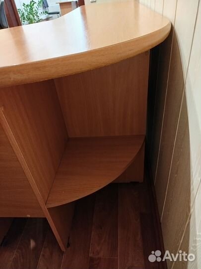 Продам компьютерный стол, стол для офиса