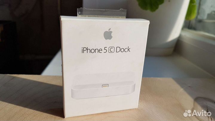 Докстанция iPhone 5C Doks