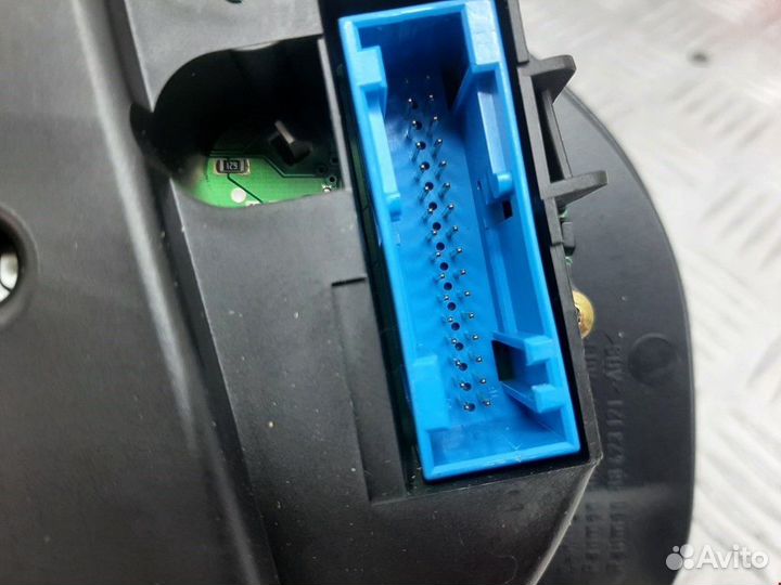 Щиток приборов (приборная панель) Skoda Superb