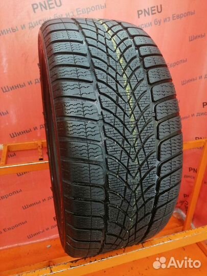 Dunlop SP Winter Sport 4D 255/40 R18 99V