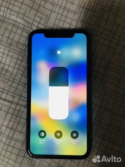 Телефон iPhone 11