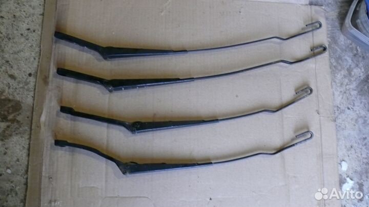 Трапеция стеклоочистителя Фольксваген Т4