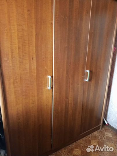 Мебель шкафы и комоды бу
