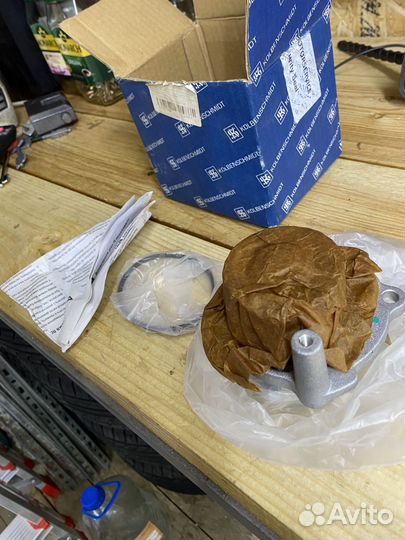 Помпа для двигателя 1.6 акл