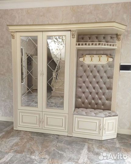 Собственная фабрика, прихожие