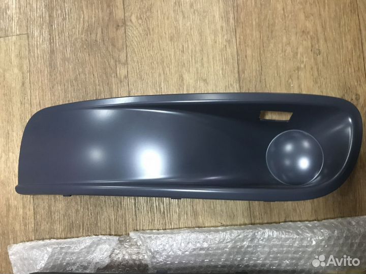 Заглушка бампера Volkswagen Multivan