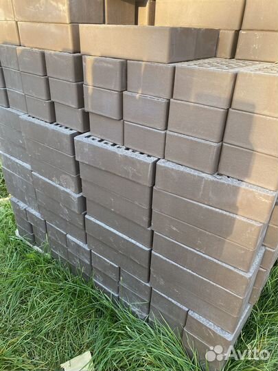 Продам кирпич