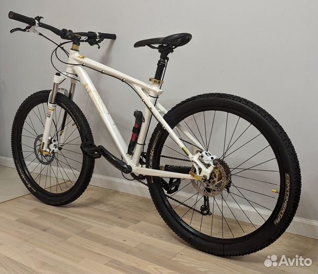 GT Avalanche Hans Rey, white-gold, размер М