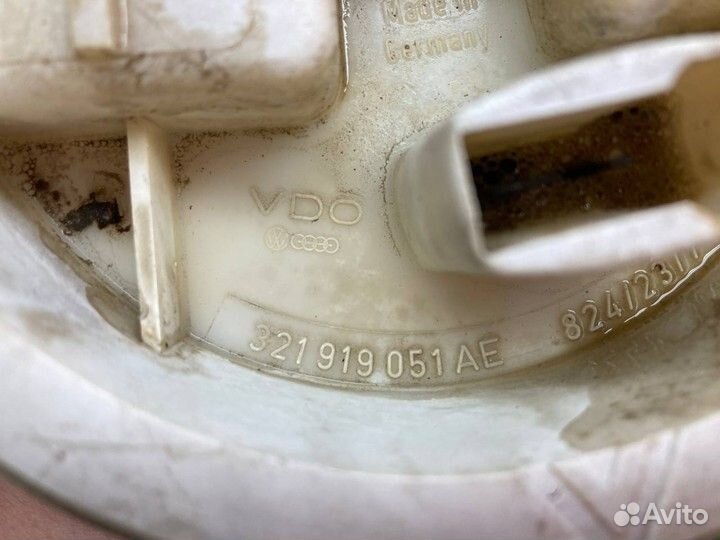 Датчик уровня топлива Volkswagen Passat