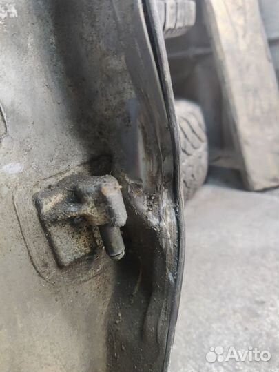 Дверь задняя левая Шевроле нива Bertone