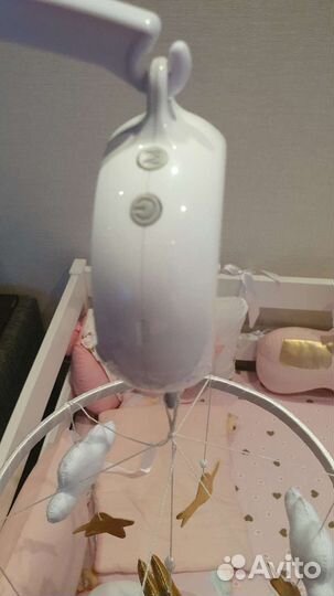 Музыкальный мобиль на кроватку