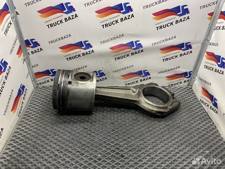 Поршень с шатуном Renault Magnum