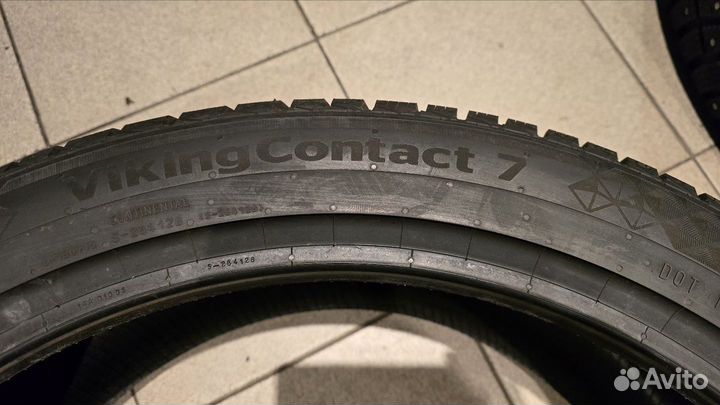 Continental ContiVikingContact 7 265/40 R22 109T