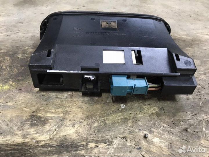 Пепельница передняя Mercedes-Benz S-Class W220 3.2