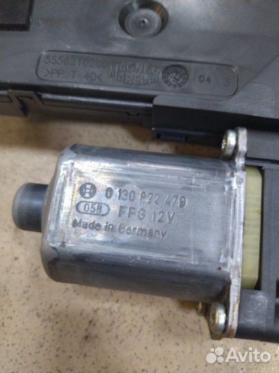 Мотор стеклоподъемника передний левый Renault