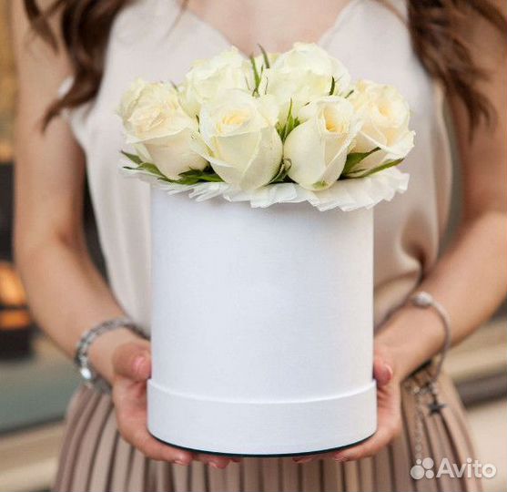 Коробка белых роз №50