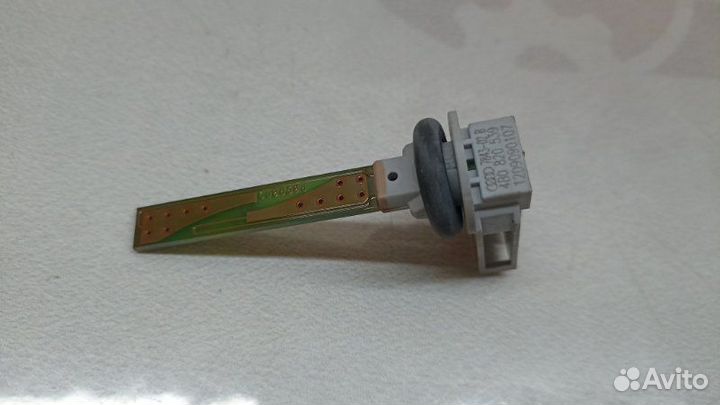 Датчик температуры воздуха Volkswagen Tiguan 5N1