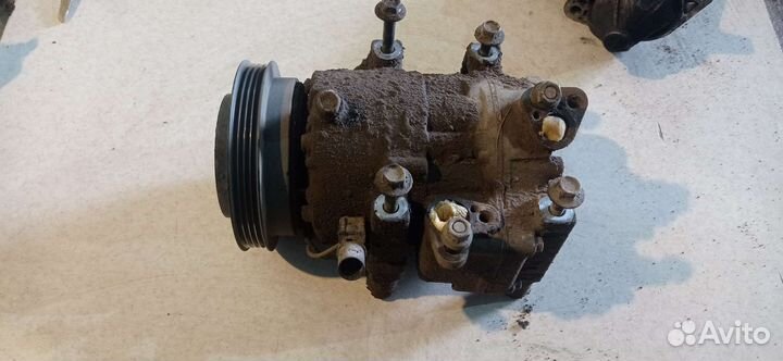 Компрессор кондиционера Hyundai Sonata 5 EF