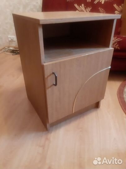 Тумба прикроватная