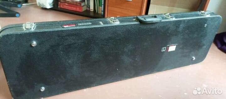Кейс для бас гитары Gator