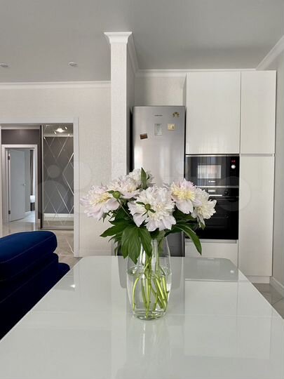 3-к. квартира, 98 м², 5/19 эт.