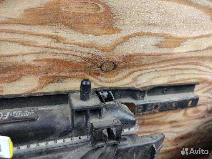 Радиатор двигателя Toyota Passo Sette M512E 3szve