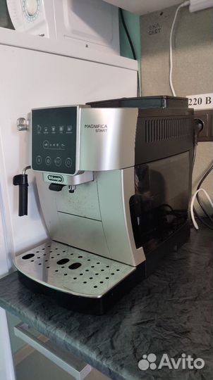 Кофемашина delonghi magnifica start