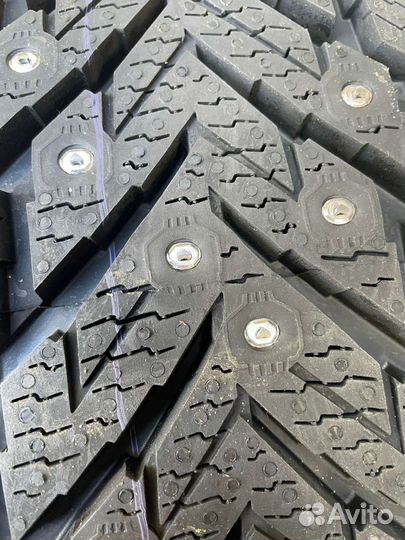 Nokian Tyres Hakkapeliitta 10p SUV 285/60 R18 115T