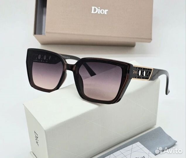 Солнцезащитные очки Dior