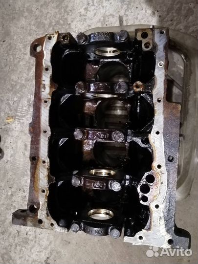 Блок Двигателя AWU 1.8 Турбо фольксваген