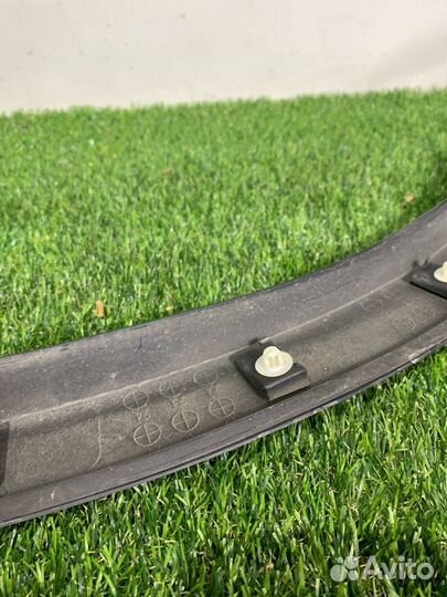 Молдинг двери задней левой Lexus RX 4 2017