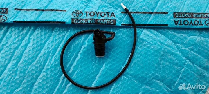 Мотор стеклоомывателя Land Cruiser 200 задний NEW