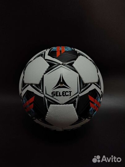 Футбольный мяч